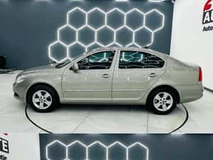 SKODA OCTAVIA 1.6 Diesel, 2012, manuala 6+1, alb — miniatura 5