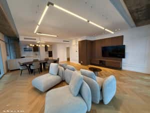 4 Camere Upsite Promenada Mall Aviatiei 2 locuri de parcare + boxa — miniatura 3