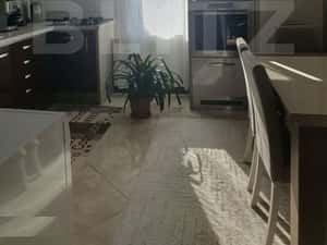 Apartament de vanzare - 4 camere - Zona Tudor