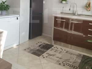Apartament de vanzare - 4 camere - Zona Tudor — miniatura 3