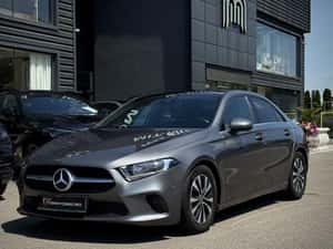 Mercedes-Benz A 180, 211.000 km, 2020, Automată, Diesel — miniatura 2