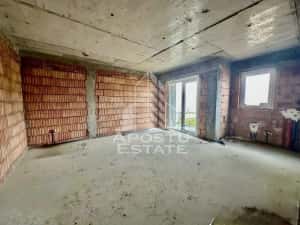 Apartament cu 2 camere, boxa 2 si 2 parcari, bucatarie inchisa, Giroc