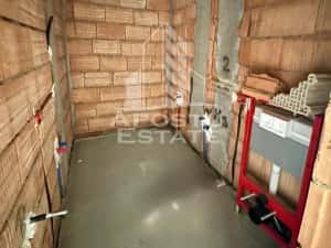 Apartament cu 2 camere, boxa 2 si 2 parcari, bucatarie inchisa, Giroc — miniatura 3