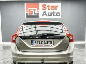 2016 Volvo V60 2.4 Hybrid Plug In 220 Cai Automat Euro 6 — miniatura 5