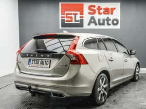 2016 Volvo V60 2.4 Hybrid Plug In 220 Cai Automat Euro 6 — miniatura 6