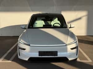 Tesla Model Y SUV second hand — miniatura 2