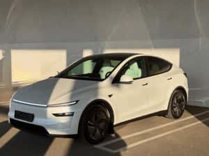 Tesla Model Y SUV second hand — miniatura 5