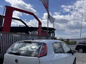 Fiat Grande Punto 2011 - 2.590 EUR — miniatura 6