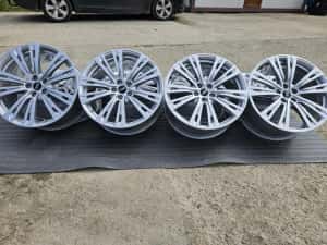 Vând 4 jante r20 Audi A8 — miniatura 9