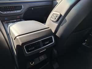 KGM / SSANGYONG REXTON | SUV | Automată | 5 uși | Alb Perlat 4WD — miniatura 3