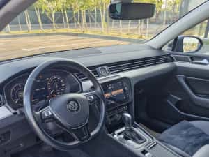 Vw Passat Highline, Virtual Cockpit,dsg an 2019 impecabila — miniatura 7