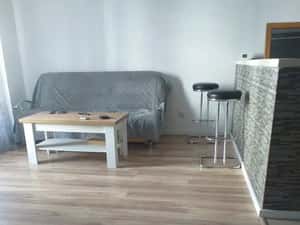 Apartament cu 2 camere, 45 mp, balcon, zona Abatorului — miniatura 2
