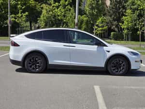 Vând Tesla Model X Long Range, an 2023, stare excelentă — miniatura 6