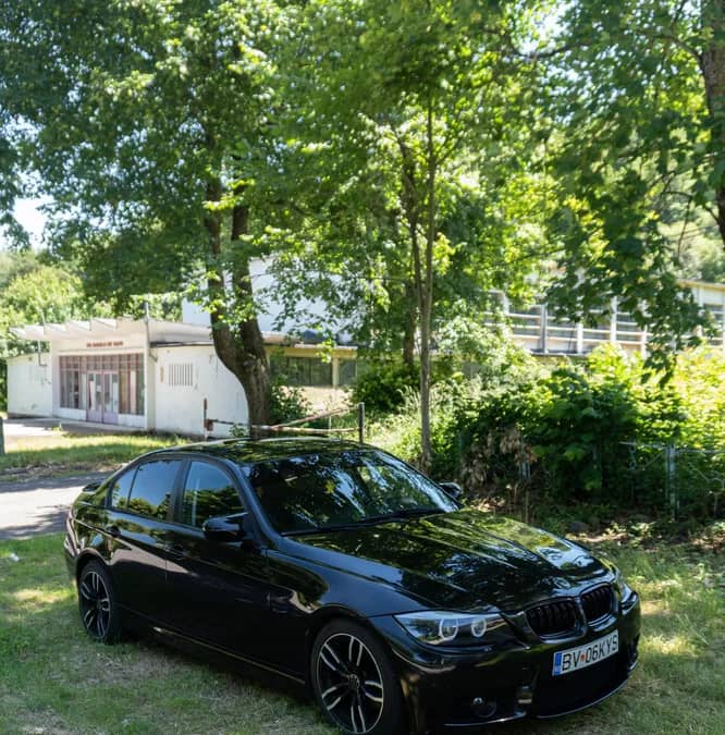 Vand BMW seria 3 E90 320d *trapa* 2011 — fotografie 1 din 10