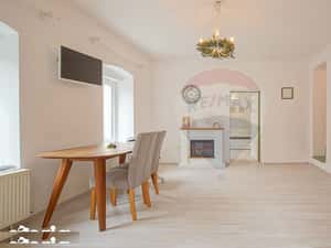 Apartament 3 camere cochet, renovat,  Centrul Istoric