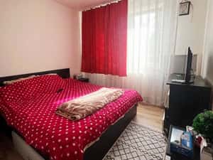 Apartament 2 camere centrala proprie, zona Basarabiei, comision 0% — miniatura 4