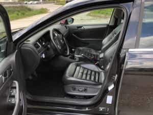 VW Jetta an fabricatie 2012 motor 2.0 tdi 140cp climatronic navigatie piele trapa jante aliaj — miniatura 6