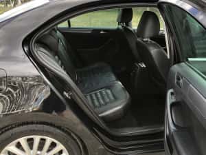 VW Jetta an fabricatie 2012 motor 2.0 tdi 140cp climatronic navigatie piele trapa jante aliaj — miniatura 8