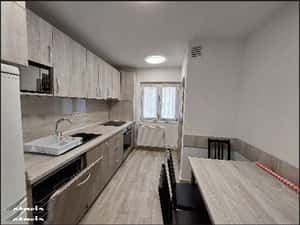 Apartament cu 2 camere, decomandate, 52 mp, str. Padurii, Zorilor — miniatura 2