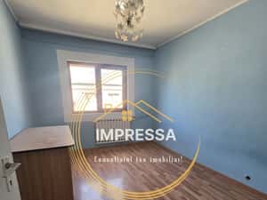 Se vinde apartament 3 camere 71mp decomandat 66000euro neg — miniatura 6