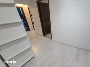 Mega Mall ap 2 cam, centrală proprie, 70 mp, decomandat, et 2 Citta — miniatura 6