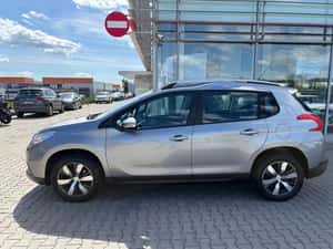 Peugeot 2008 1.6 BlueHDi Active / Car No. 72 — miniatura 3