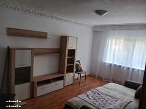 Închiriez ap. 2 camere — miniatura 2