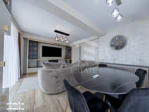 Coresi-Penthouse 3 camere +loc de parcare subteran 203mp — miniatura 3
