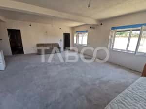 Casa individuala cu 5 camere in localitatea Miercurea Sibiului — miniatura 7