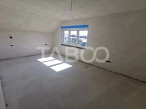 Casa individuala cu 5 camere in localitatea Miercurea Sibiului — miniatura 8