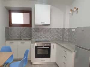Apartament o camera, ultracentral, spre inchiriere — miniatura 3