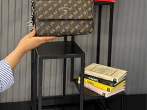 Geanta Guess noua !!! Dimensiuni 25/14 !!! — miniatura 4