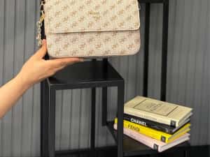 Geanta Guess noua !!! Dimensiuni 25/14 !!! — miniatura 5