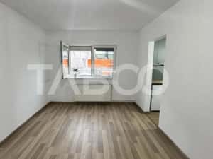 Spatiu birou de inchiriat 30mpu UTILAT Sub Arini Sibiu — miniatura 3