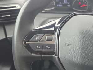 Peugeot 2008 II 1.2 PureTech 100 CP - Car No 76 — miniatura 2