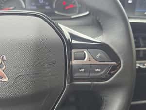 Peugeot 2008 II 1.2 PureTech 100 CP - Car No 76 — miniatura 3