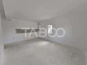 Apartament 60 mpu la CHEIE cu 3 camere balcon 18 mp pe Doamna Stanca — miniatura 5