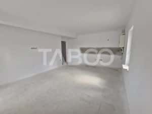 Apartament 60 mpu la CHEIE cu 3 camere balcon 18 mp pe Doamna Stanca — miniatura 6