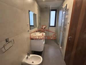Apartament cu 3 camere și garaj in Sibiu pe George Cosbuc — miniatura 7