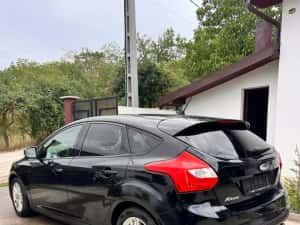 Ford Focus 1.6benzină, 150cp, an 2011,euro 5 — miniatura 3