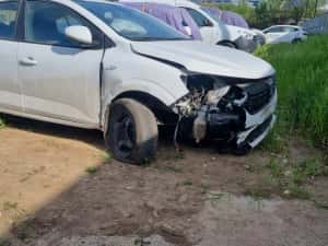 Dacia Logan  2022 avariata — miniatura 4