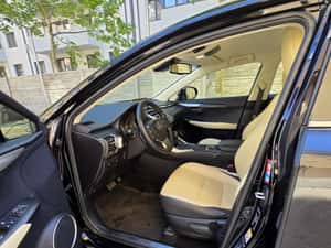 Lexus NX 300 Hibrid, 72000 km, 2018, Bucuresti — miniatura 3