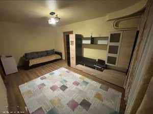 Apartament 2 camere, Valea Roșie, mobilat și utilat, lift  funcțional — miniatura 3