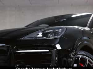 Porsche Cayenne 2023 - 26.400 km - Negru — miniatura 6