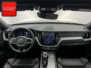 Volvo XC60 Automată 250 HP Benzină — miniatura 3