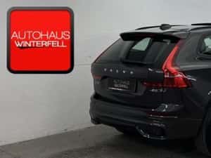 Volvo XC60 Automată 250 HP Benzină — miniatura 4