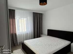 Apartament 3 camere de închiriat, strada Louis Pasteur — miniatura 3