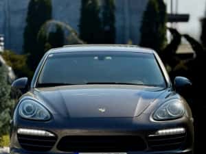Vand Porsche Cayenne 3.0 D 245 cp 2011 — miniatura 1