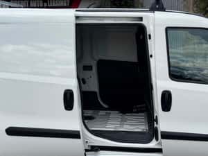 FIAT DOBLO 2021 – Utilitar spațios, economic și fiabil — miniatura 3