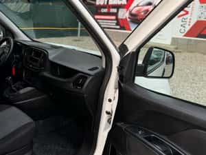 FIAT DOBLO 2021 – Utilitar spațios, economic și fiabil — miniatura 7